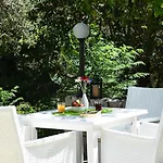 Phaistos Otel 2*